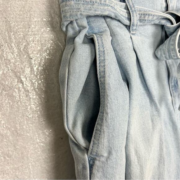 A New Day Paperbag Jeans Size 0 Barrel Leg Pleated Tie Waist Light Wash Pockets - Picture 3 of 6